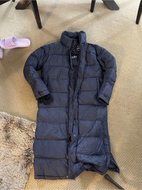Aritzia Jackets & Blazers - Aritzia TNA navy super puff size XXS